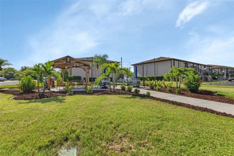 Condo in Punta Gorda, Florida, 2 bedrooms  № 1325090 - photo 12