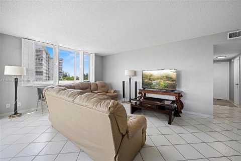 Condominio en venta en Hollywood, Florida, 2 dormitorios, 119.29 m2 № 1305928 - foto 23