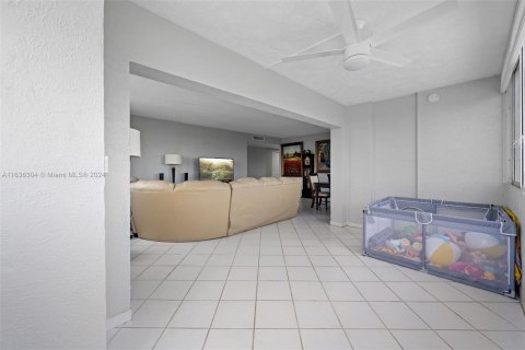 Condominio en venta en Hollywood, Florida, 2 dormitorios, 119.29 m2 № 1305928 - foto 22