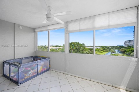 Condominio en venta en Hollywood, Florida, 2 dormitorios, 119.29 m2 № 1305928 - foto 5