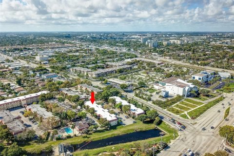 Condo in Pompano Beach, Florida, 2 bedrooms  № 1310288 - photo 24