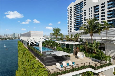 Condominio en venta en Miami Beach, Florida, 5 dormitorios, 400.04 m2 № 1401539 - foto 1