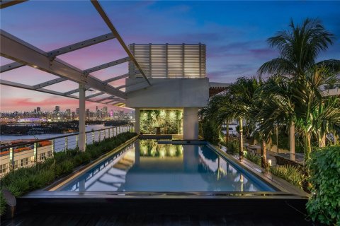 Condominio en venta en Miami Beach, Florida, 5 dormitorios, 400.04 m2 № 1401539 - foto 25