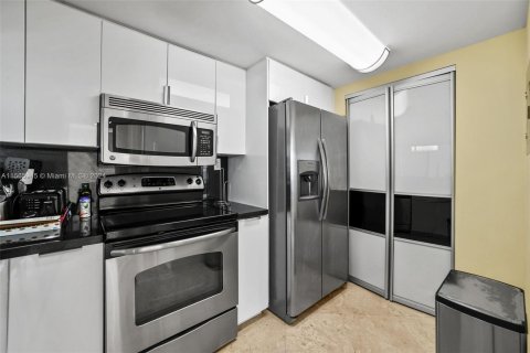 Condominio en venta en Miami Beach, Florida, 2 dormitorios, 100.15 m2 № 1102661 - foto 9