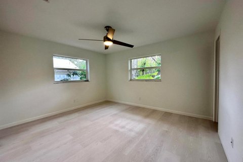 Casa en venta en Vero Beach, Florida, 2 dormitorios, 158.21 m2 № 913243 - foto 9