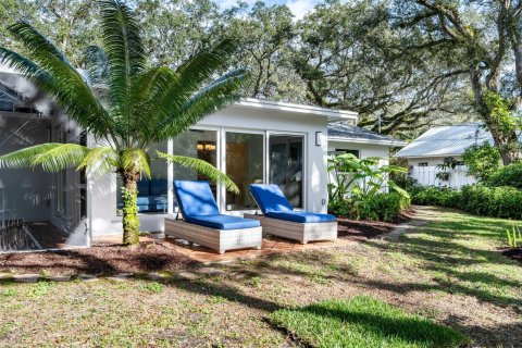 Villa ou maison à vendre à Vero Beach, Floride: 2 chambres, 158.21 m2 № 913243 - photo 1