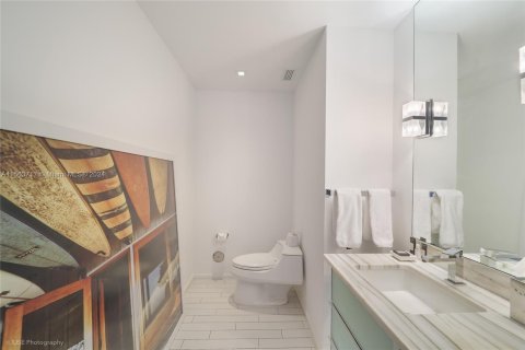 Condominio en venta en Miami Beach, Florida, 1 dormitorio, 86.68 m2 № 1102606 - foto 8