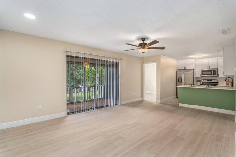 Condominio en venta en Tampa, Florida, 3 dormitorios, 93.37 m2 № 1356233 - foto 5