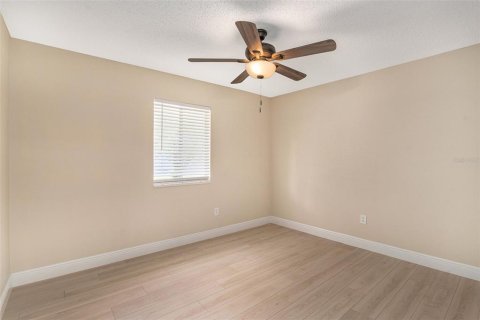 Condo in Tampa, Florida, 3 bedrooms  № 1356233 - photo 18