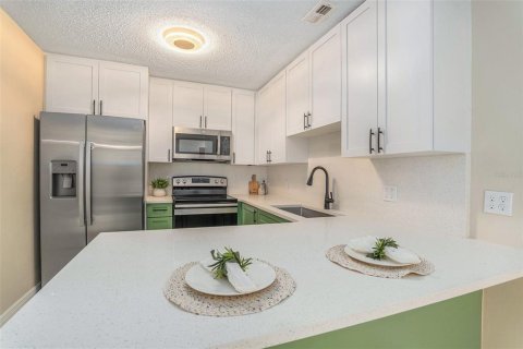 Condominio en venta en Tampa, Florida, 3 dormitorios, 93.37 m2 № 1356233 - foto 10