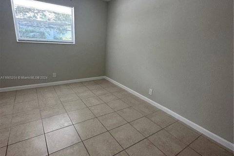 House in Fort Lauderdale, Florida 3 bedrooms, 116.13 sq.m. № 1377459 - photo 6