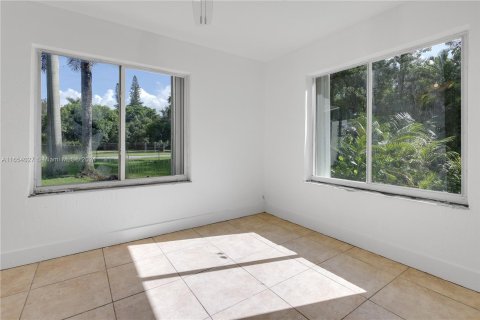 House in Miami, Florida 2 bedrooms, 94.39 sq.m. № 1360623 - photo 23