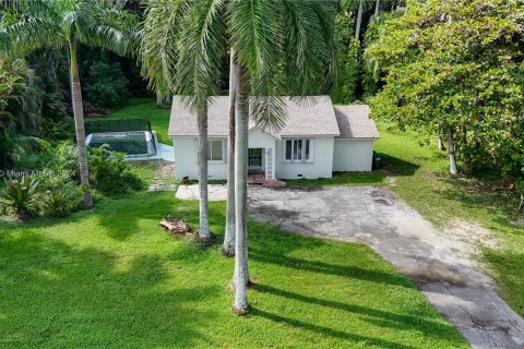 House in Miami, Florida 2 bedrooms, 94.39 sq.m. № 1360623 - photo 10