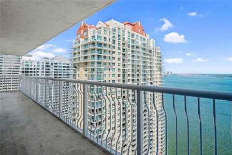 Copropriété à vendre à Miami, Floride: 3 chambres, 114.46 m2 № 1360666 - photo 2