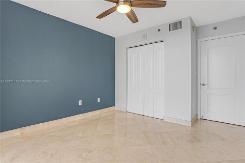 Copropriété à vendre à Miami, Floride: 3 chambres, 114.46 m2 № 1360666 - photo 13