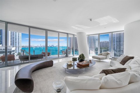 Condominio en venta en Miami, Florida, 4 dormitorios, 319.4 m2 № 1428480 - foto 6