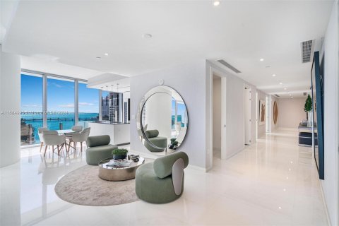 Condominio en venta en Miami, Florida, 4 dormitorios, 319.4 m2 № 1428480 - foto 10