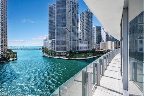 Condominio en venta en Miami, Florida, 4 dormitorios, 319.4 m2 № 1428480 - foto 3