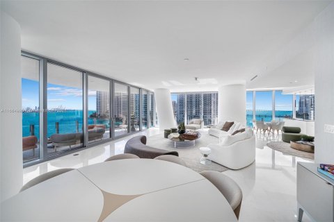 Condominio en venta en Miami, Florida, 4 dormitorios, 319.4 m2 № 1428480 - foto 7