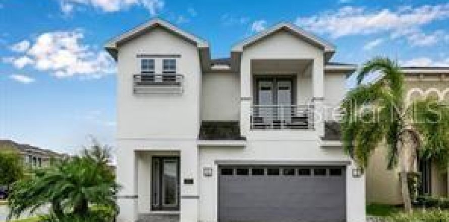 Casa en Kissimmee, Florida 6 dormitorios, 308.16 m2 № 1301373