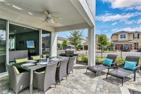 Villa ou maison à vendre à Kissimmee, Floride: 6 chambres, 308.16 m2 № 1301373 - photo 5