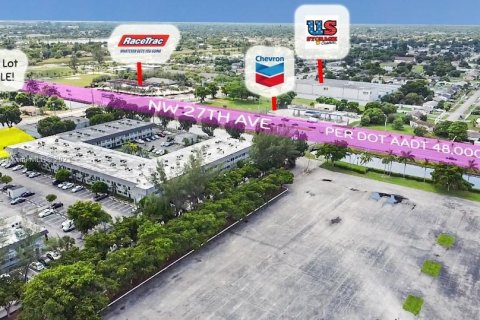 Купить коммерческую недвижимость в Майами-Гарденс, Флорида № 737553 - фото 3
