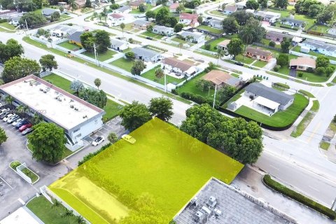 Immobilier commercial à vendre à Miami Gardens, Floride № 737553 - photo 5