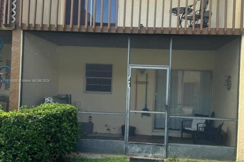 Adosado en venta en Margate, Florida, 2 dormitorios, 107.4 m2 № 1237156 - foto 16