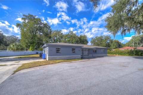 Commercial property in Brandon, Florida 261.06 sq.m. № 937493 - photo 30