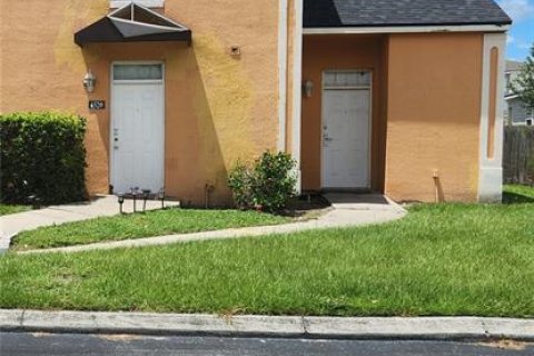 Townhouse in Kissimmee, Florida 3 bedrooms, 130.81 sq.m. № 1322455 - photo 1