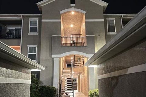 Condominio en venta en Orlando, Florida, 2 dormitorios, 101.08 m2 № 910386 - foto 3