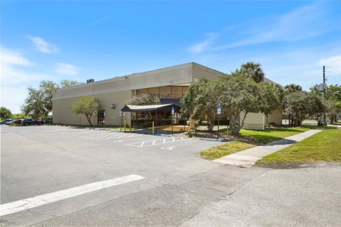 Commercial property in Orlando, Florida 2015.42 sq.m. № 1124067 - photo 29