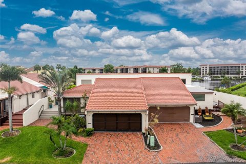 Casa en venta en Punta Gorda, Florida, 2 dormitorios, 153.1 m2 № 1276728 - foto 1