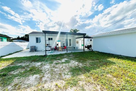 Casa en venta en Miami, Florida, 3 dormitorios, 112.6 m2 № 1401302 - foto 17