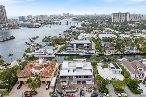 Villa ou maison à vendre à Fort Lauderdale, Floride: 6 chambres, 624.77 m2 № 1178176 - photo 17
