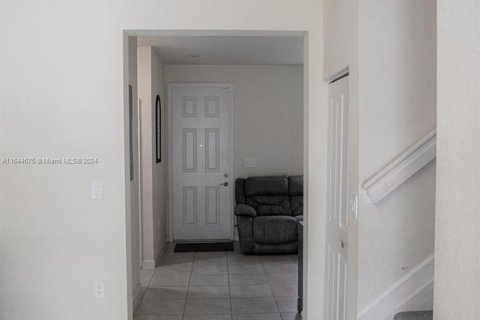 Townhouse in Hialeah, Florida 3 bedrooms, 137.77 sq.m. № 1329262 - photo 6