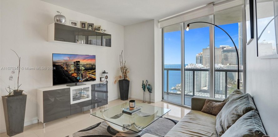 Condo in Miami, Florida, 1 bedroom  № 1401119