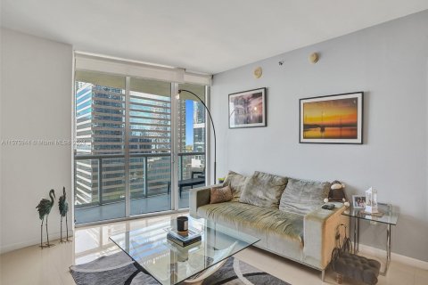 Condo in Miami, Florida, 1 bedroom  № 1401119 - photo 10