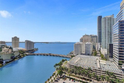 Condo in Miami, Florida, 1 bedroom  № 1401119 - photo 17