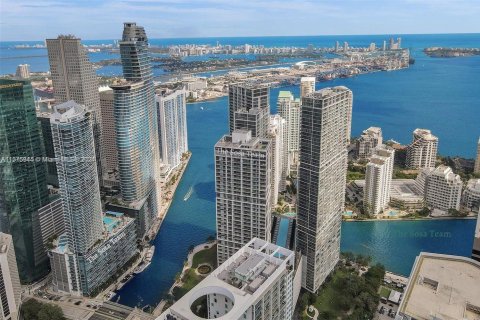 Condo in Miami, Florida, 1 bedroom  № 1401119 - photo 20