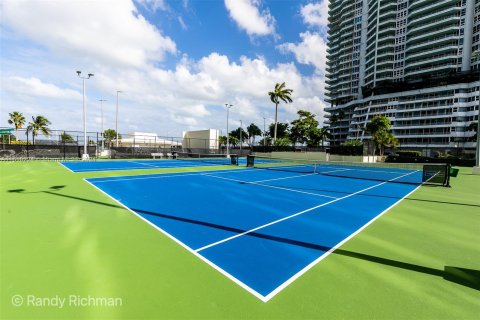 Condo in Miami, Florida, 2 bedrooms  № 1401121 - photo 16