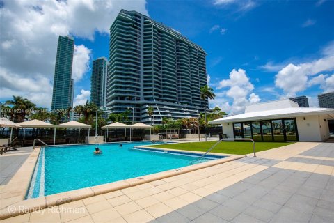 Condo in Miami, Florida, 2 bedrooms  № 1401121 - photo 28