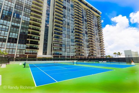 Condo in Miami, Florida, 2 bedrooms  № 1401121 - photo 11