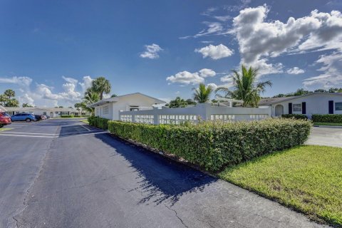 Condo in West Palm Beach, Florida, 1 bedroom  № 1179413 - photo 14