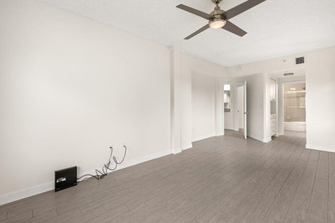 Condominio en venta en Delray Beach, Florida, 2 dormitorios, 112.5 m2 № 1179432 - foto 14