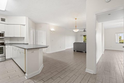 Condo in Delray Beach, Florida, 2 bedrooms  № 1179432 - photo 18