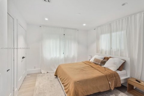 Casa en venta en Miami Shores, Florida, 4 dormitorios, 290.78 m2 № 873856 - foto 20