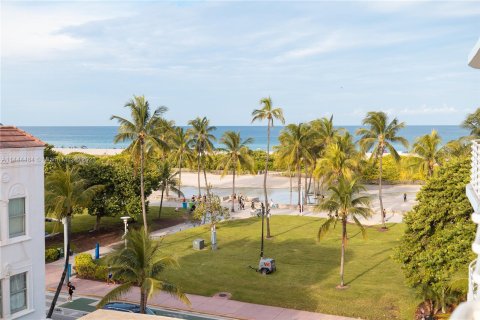 Condo in Miami Beach, Florida, 1 bedroom  № 693040 - photo 2