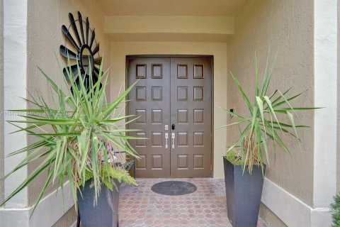 Villa ou maison à vendre à Coral Springs, Floride: 6 chambres, 275.27 m2 № 1158868 - photo 2