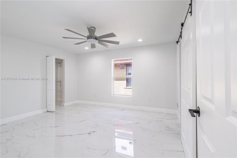 Villa ou maison à vendre à Fort Lauderdale, Floride: 3 chambres, 155.89 m2 № 1158869 - photo 17